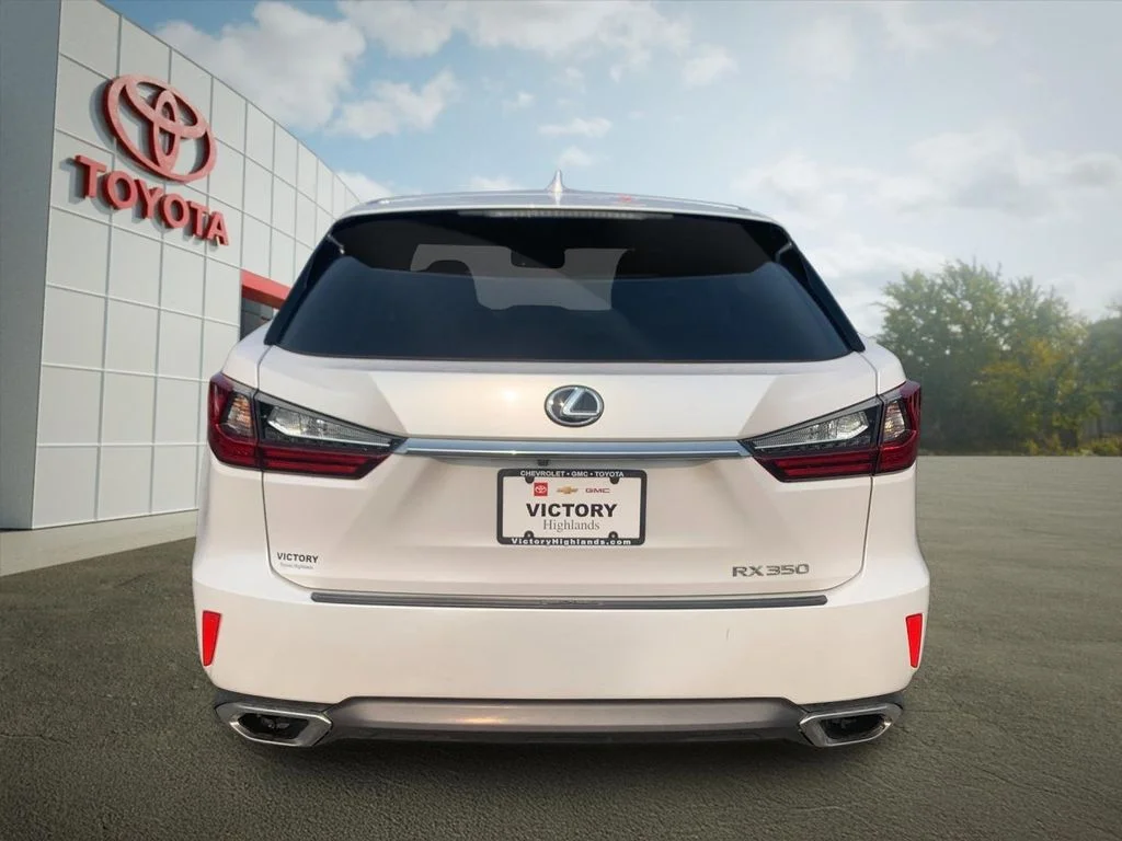 Used 2017 White Lexus 350 image 4