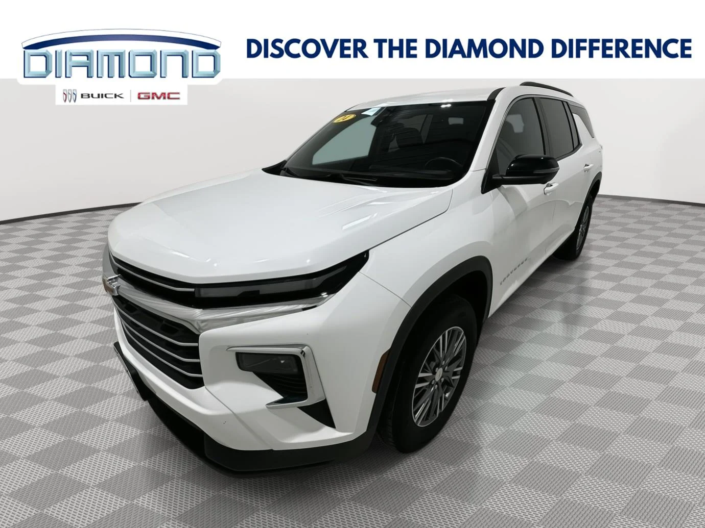 Used 2024 Summit White Chevrolet LT image 1