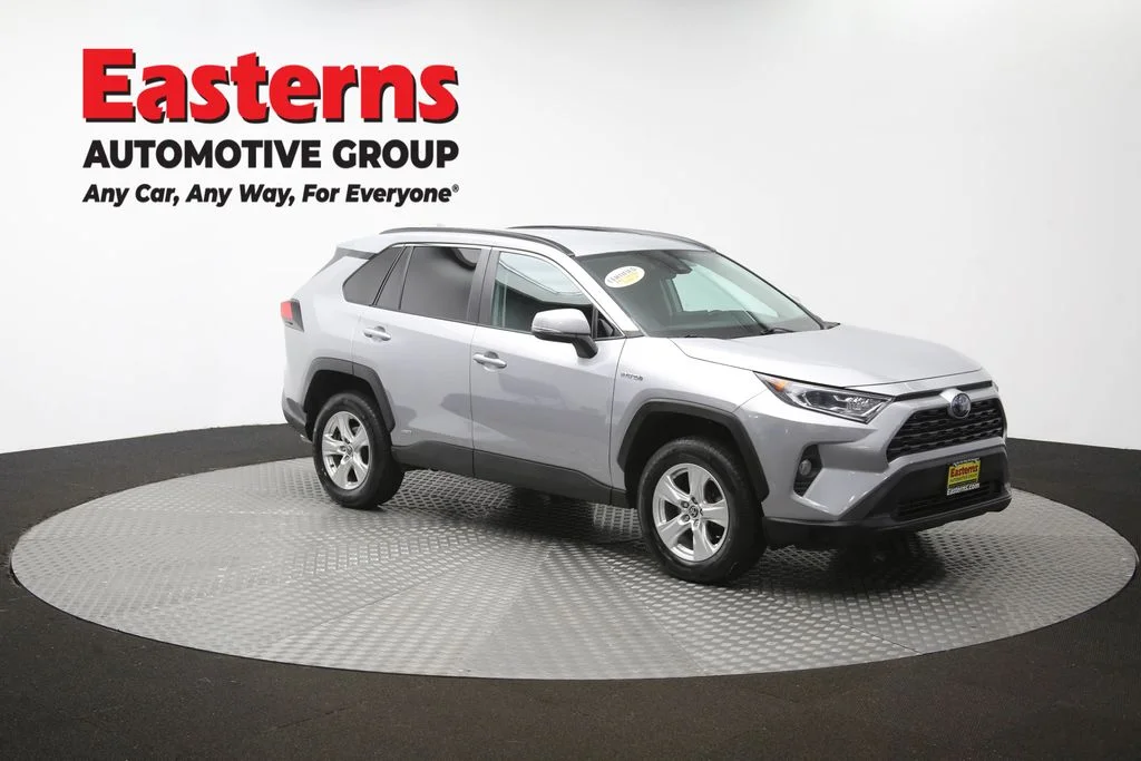 Used 2021 Silver Toyota XLE image 50