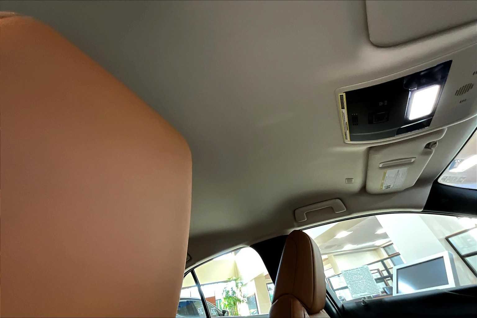 Certified Used 2022 Eminent White Pearl Lexus  image 13