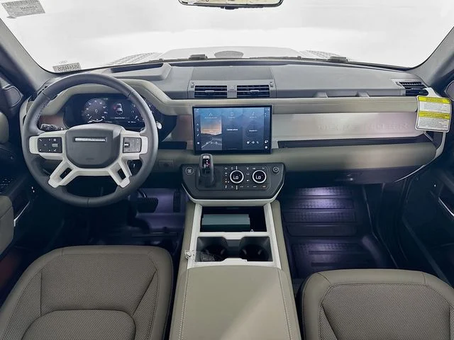 Certified Used 2025 Green Land Rover X-Dynamic SE image 22