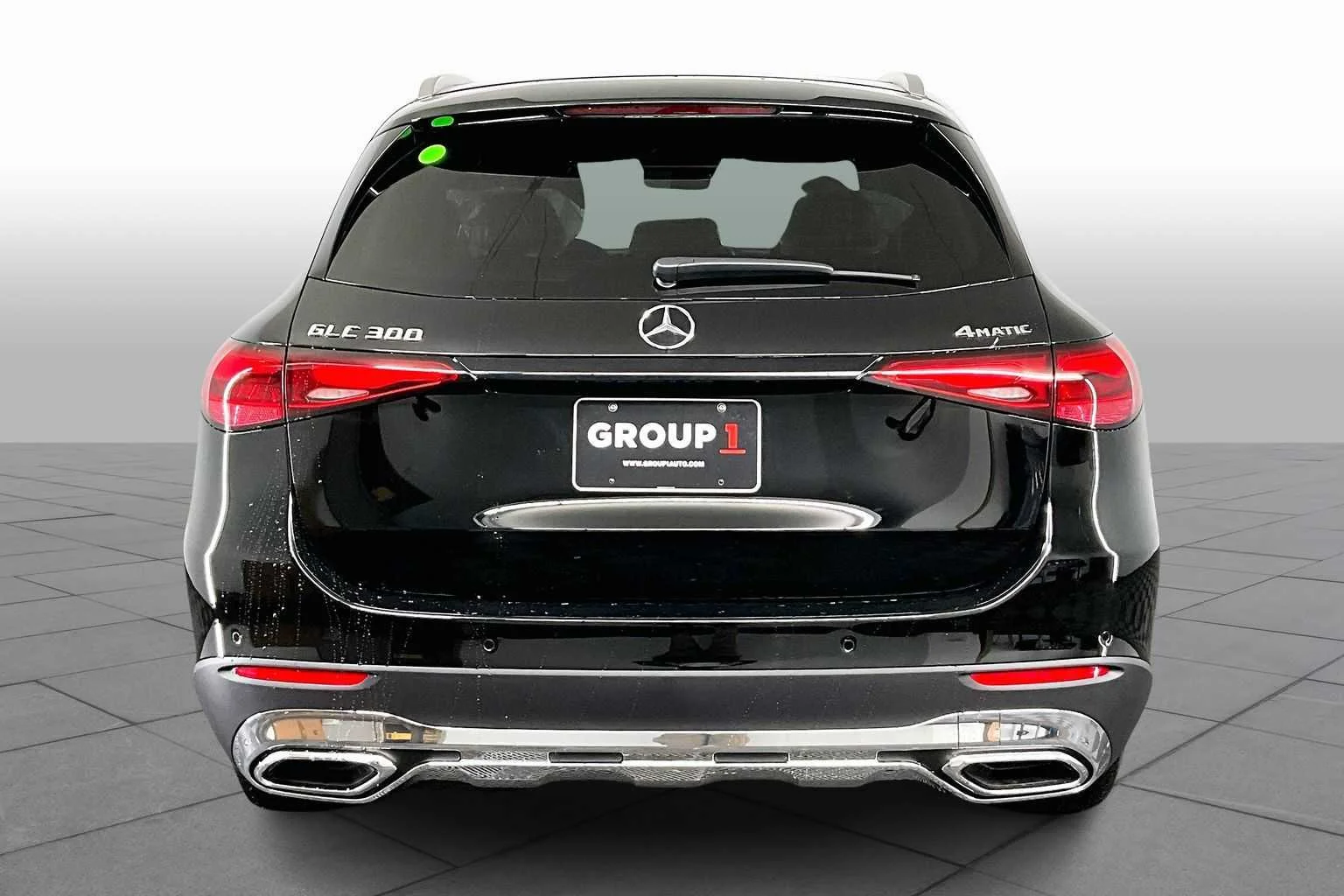 New 2026 040/Black Mercedes-Benz GLC 300 image 5