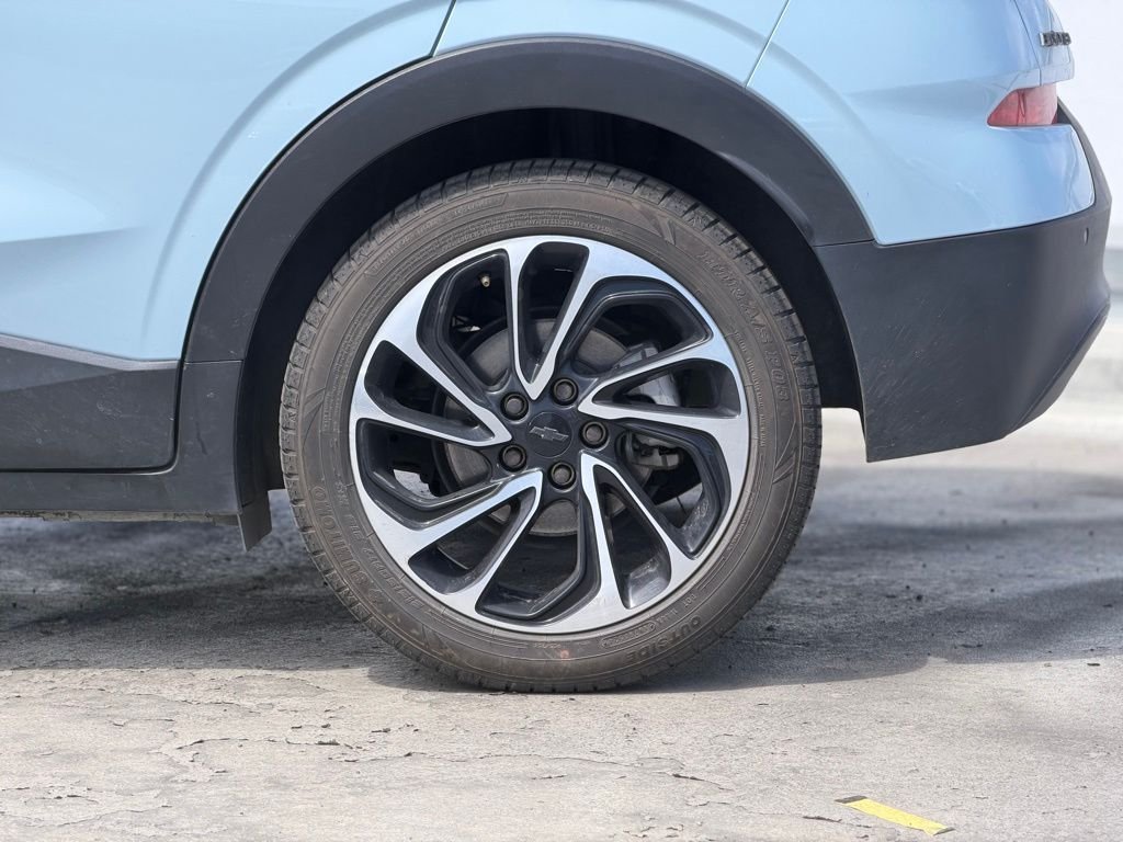 Used 2022 Chevrolet Bolt EUV Premier with VIN 1G1FZ6S0XN4113981 for sale in Claremont, CA