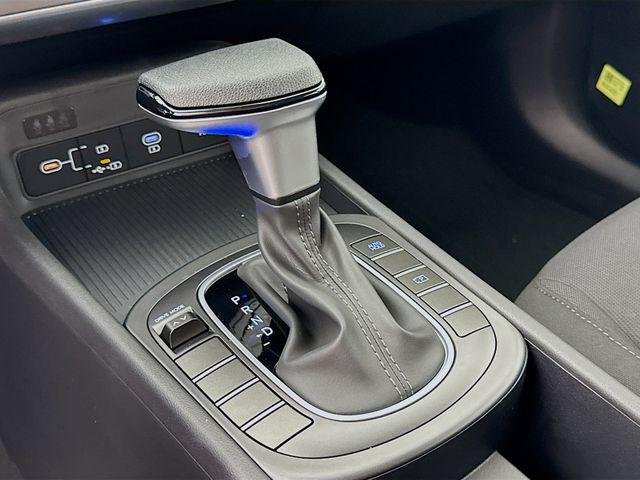 New 2026 White Hyundai SE FWD image 25