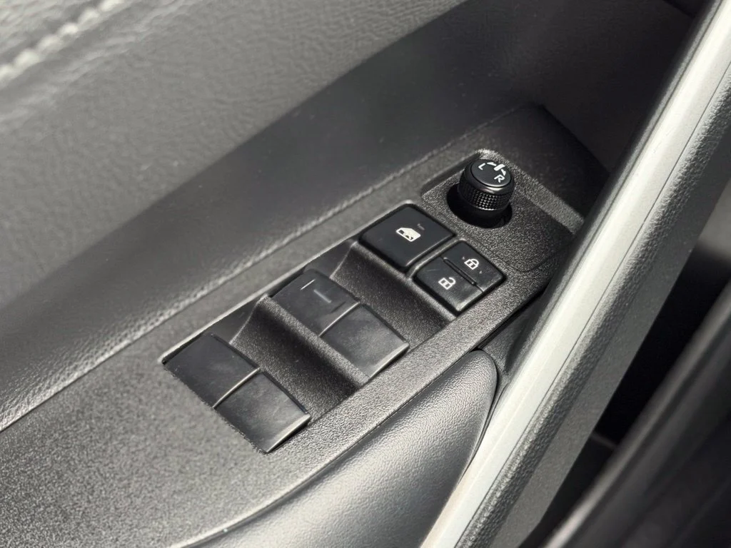 Used 2026  Toyota XLE image 23