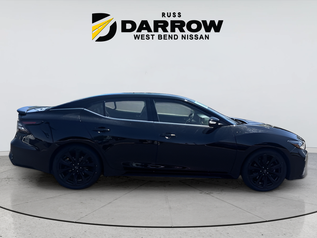 Used 2023 Black Nissan SR image 6