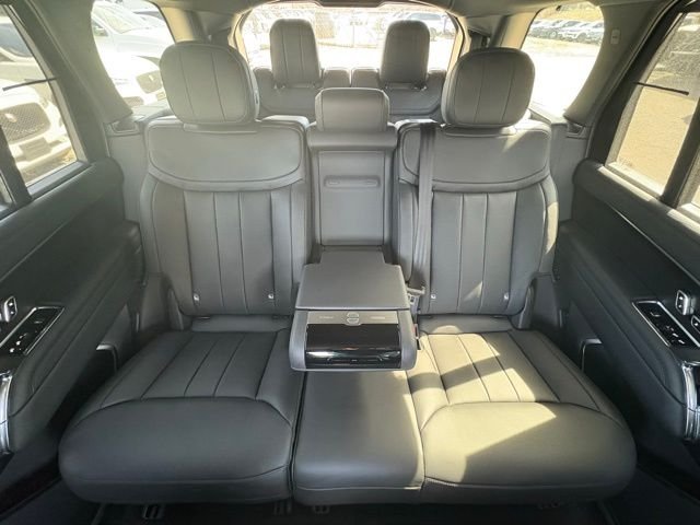 New 2026 Eiger Grey Land Rover SE image 44