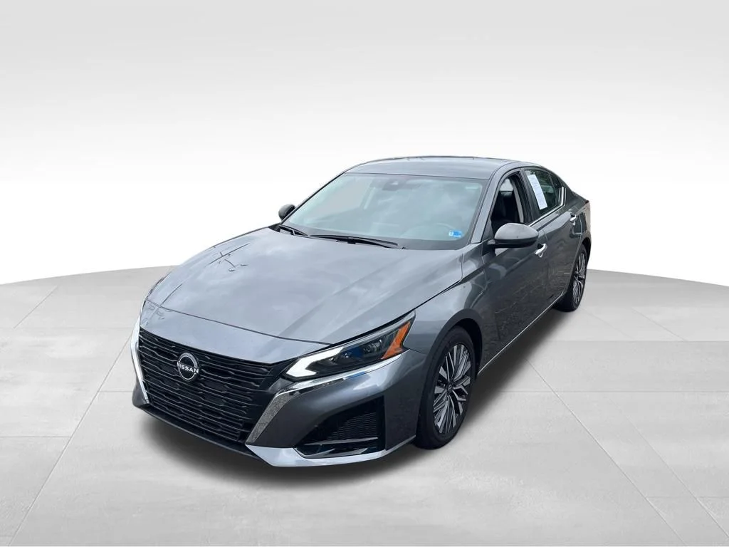 Used 2024 Gray Nissan 2.5 SV image 33