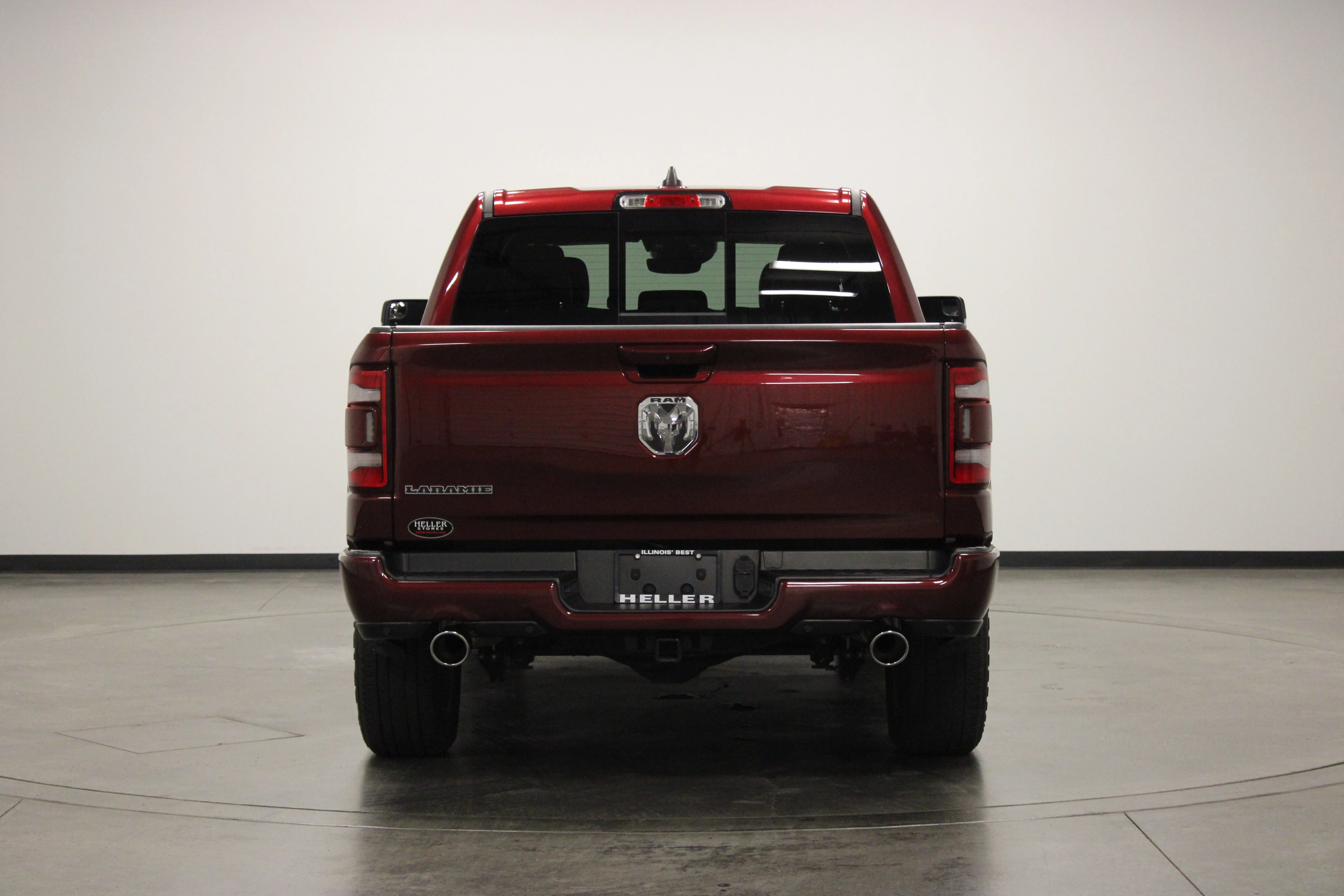 Used 2023 Delmonico Red Pearlcoat Ram Laramie image 7
