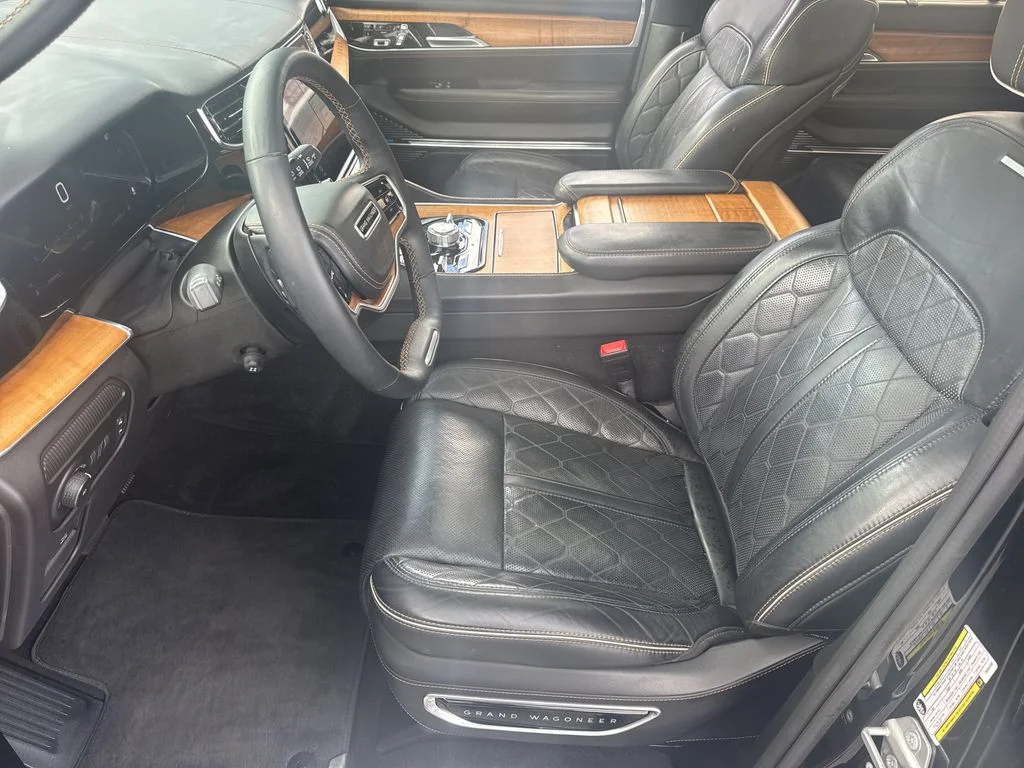 Used 2023 Black Jeep Series III image 9