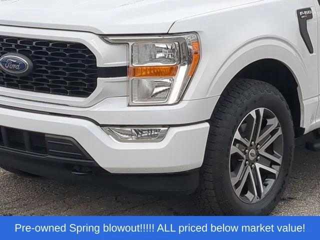 Used 2021 White Ford XL image 17
