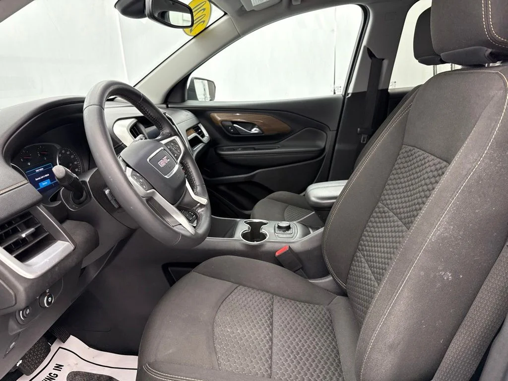 Used 2020 Summit White GMC SLE image 18