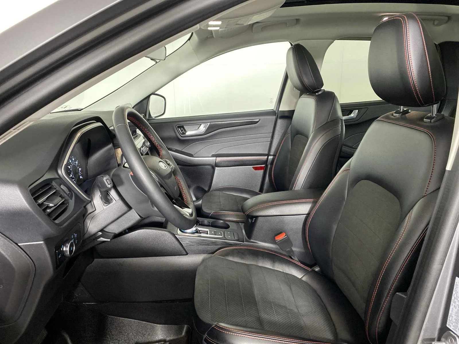 Used 2022 Carbonized Gray Ford SEL image 10