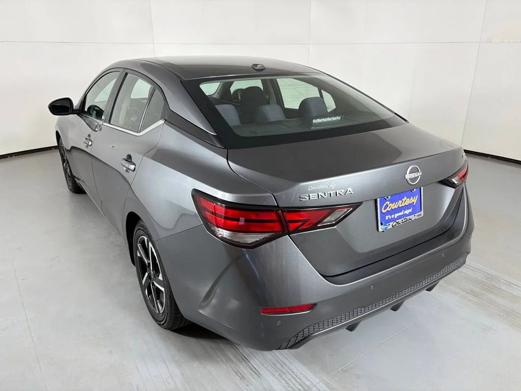 Used 2024 Gray Nissan SV image 7