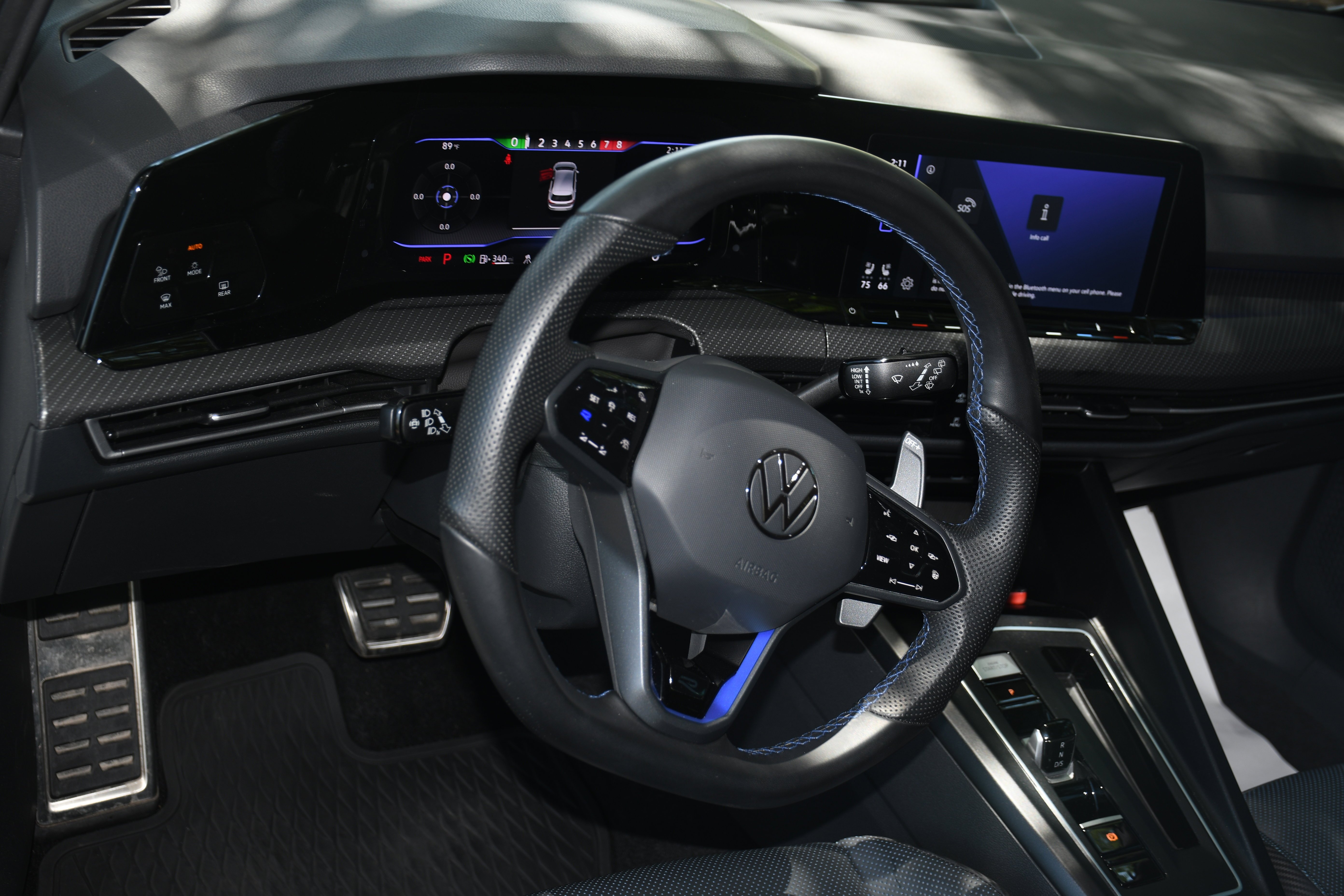 Used 2024  Volkswagen 2.0T image 8