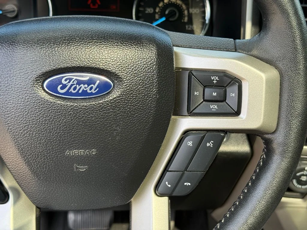 Used 2020 Black Ford Lariat image 18