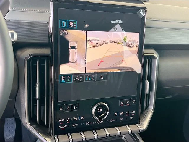 2026 GMC Acadia AT4 - Photo 9