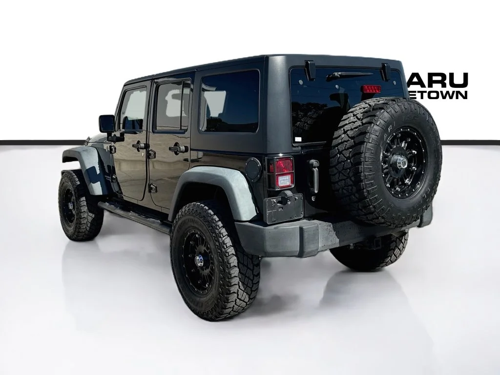Used 2014 Black Jeep Unlimited Rubicon image 5