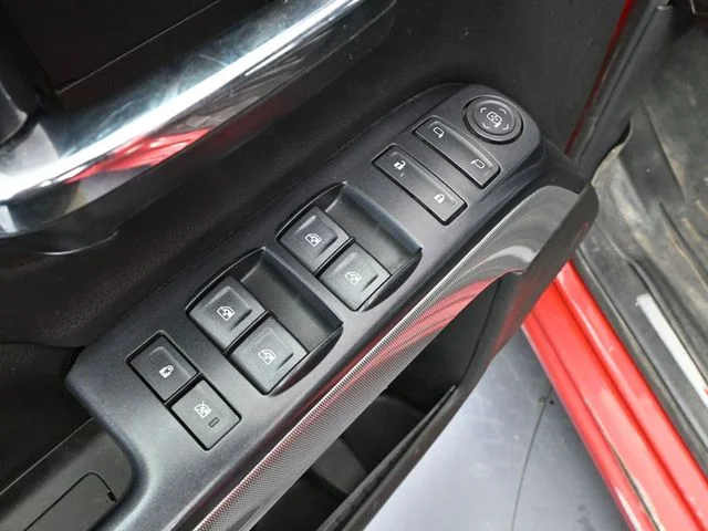 Used 2015 Red Chevrolet LT image 22