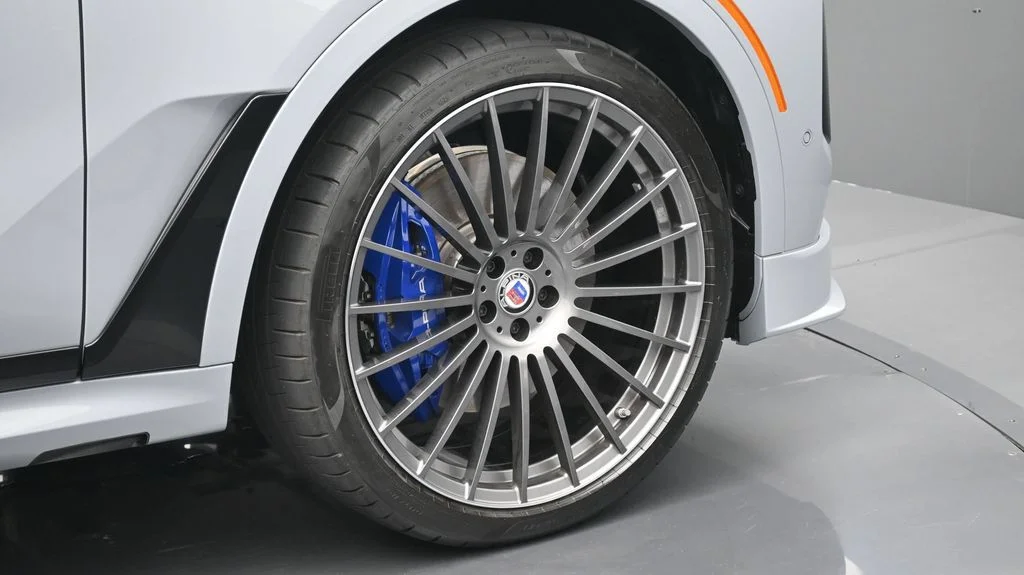 2025 BMW X7 ALPINA XB7 - Photo 6