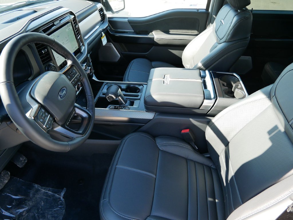New 2026 Star White Metallic Tri-Coat Ford Platinum® image 11