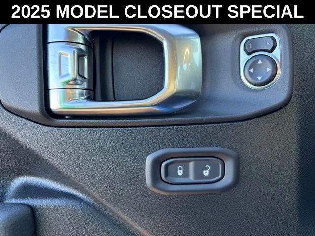 2025 Jeep Wrangler 4-Door Sport S - Photo 13