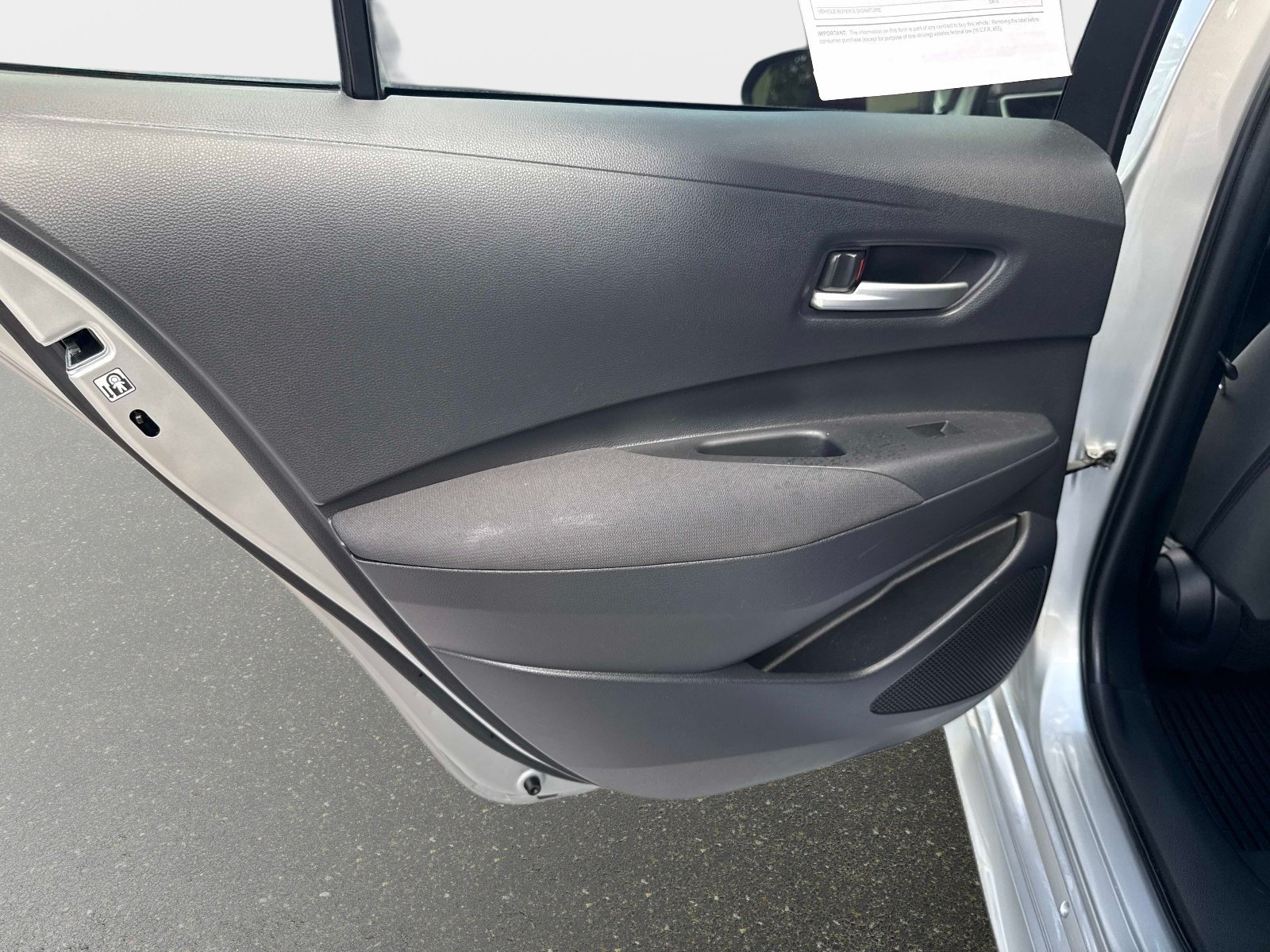 Used 2020 Classic Silver Metallic Toyota LE image 10