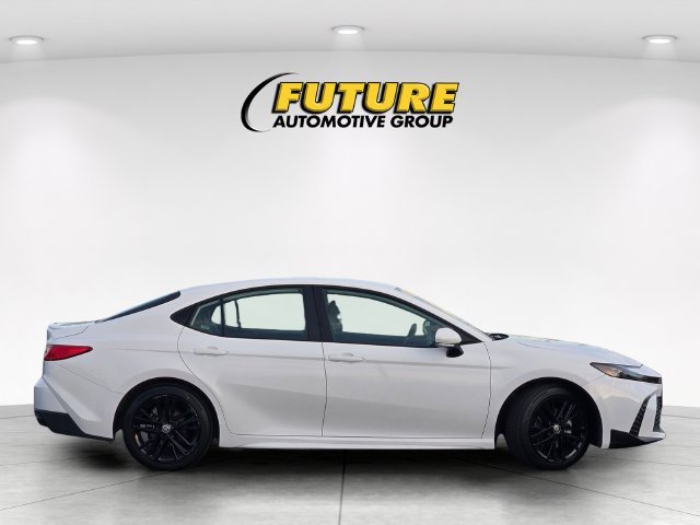 Used 2025 White Toyota SE image 3