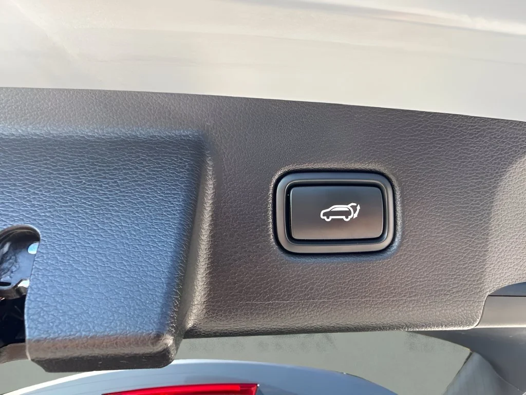 Used 2022 Silver Kia EX image 29