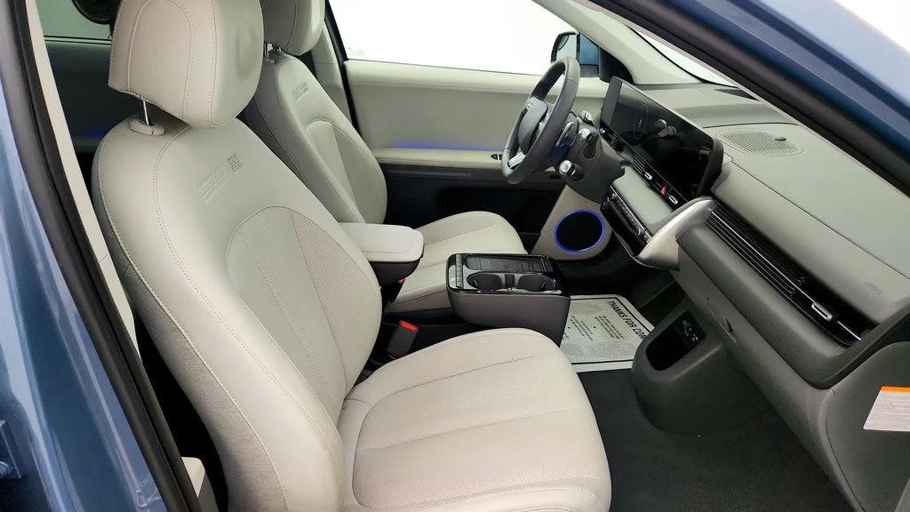 Used 2025 Lucid Blue Hyundai Limited RWD *Ltd Avail* image 24
