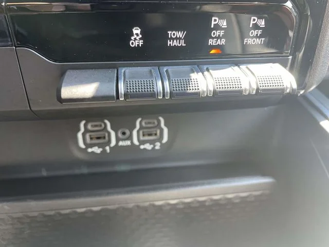 Used 2023 Red Ram Laramie image 33