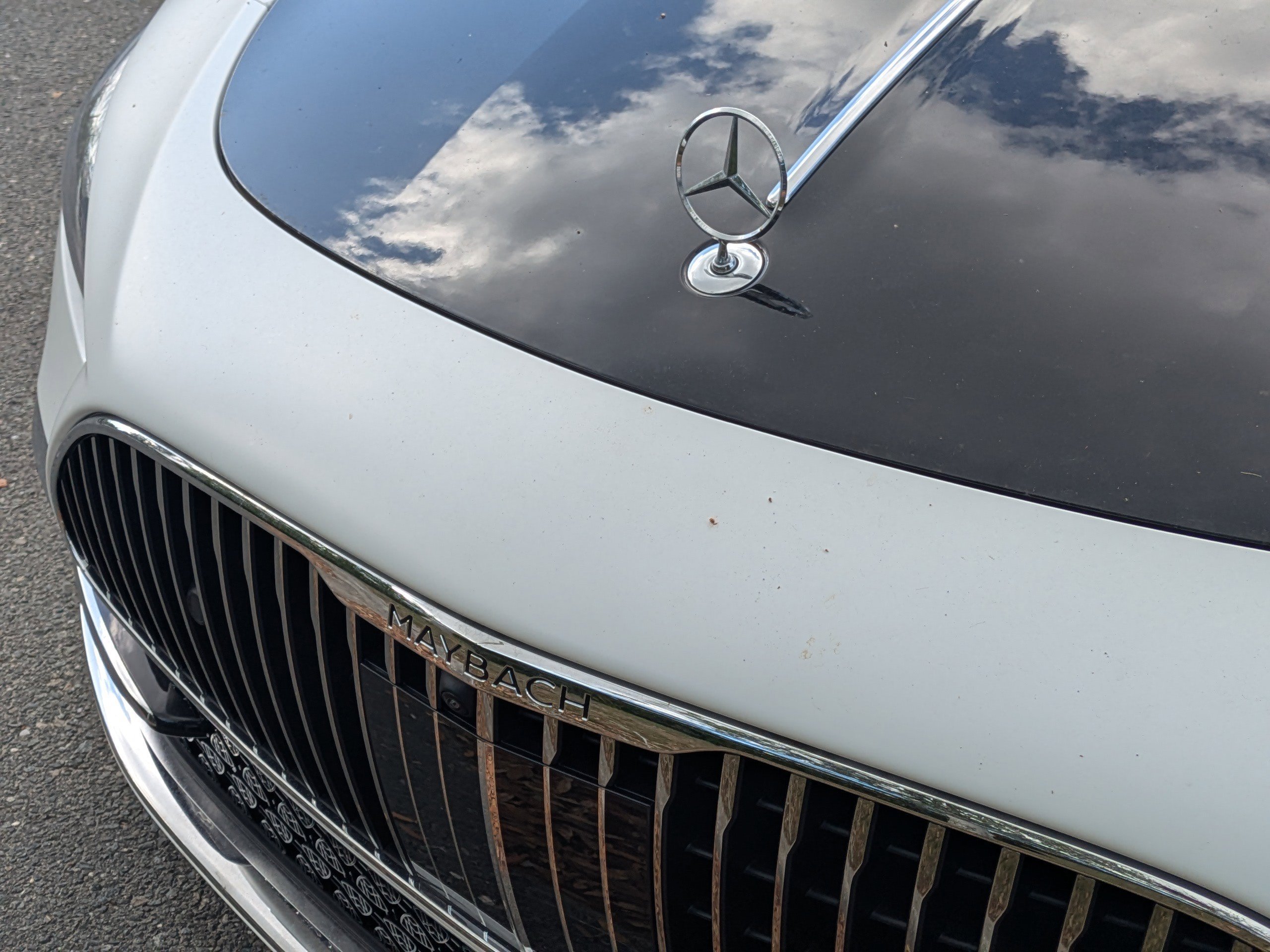 New 2026 MANUFAKTUR moonlight white magno (White Ambiance) Mercedes-Benz Maybach SL 680 Monogram Series image 60