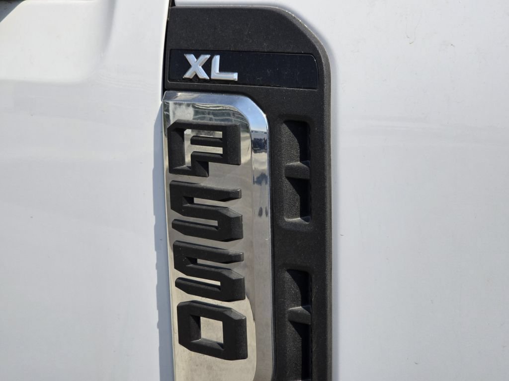 New 2024 Oxford White Ford XL image 24
