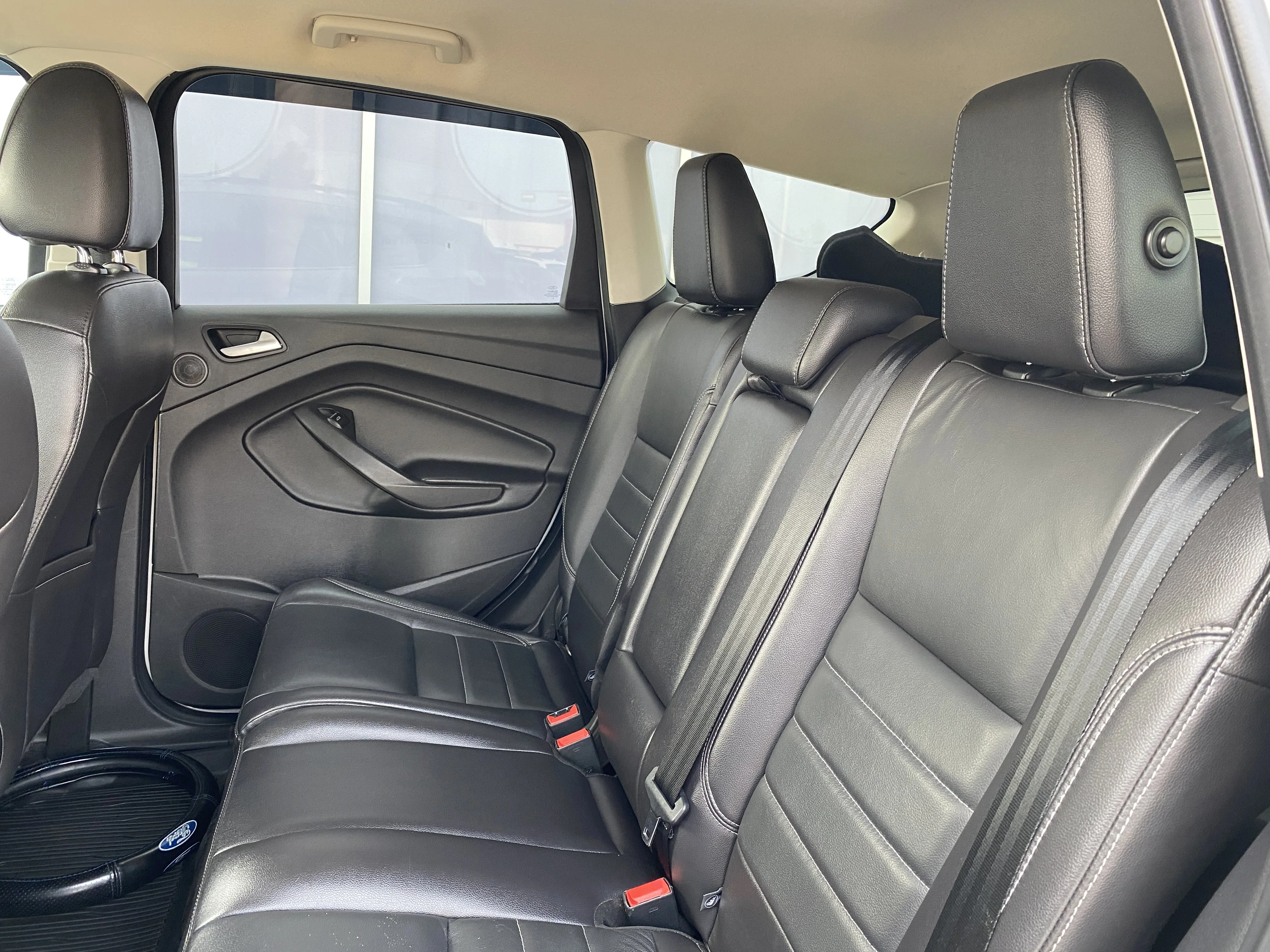 Used 2016 White Ford SE 4WD image 18