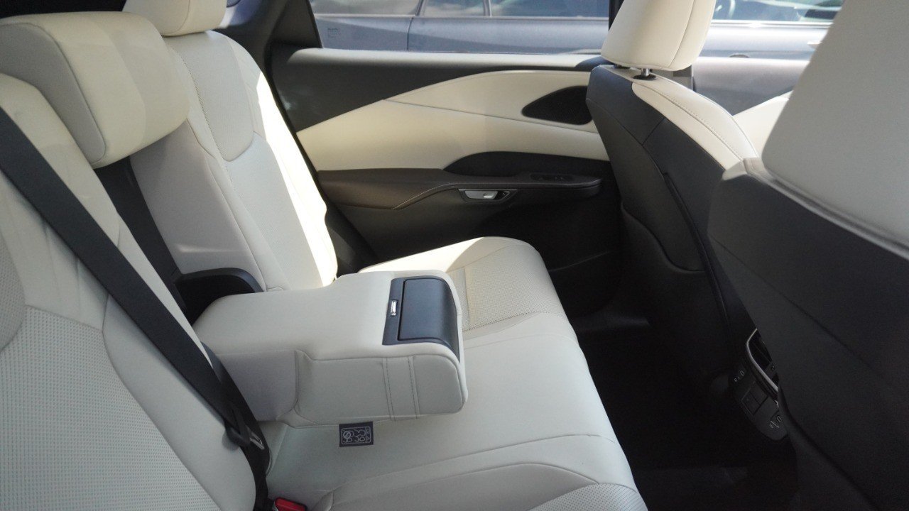 Certified Used 2024 White Lexus RX 350 Premium image 11