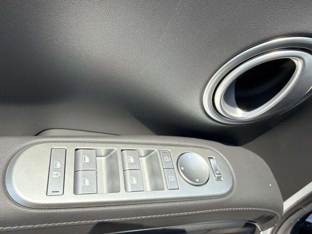 New 2026 White Hyundai Blue SEL 8P image 8