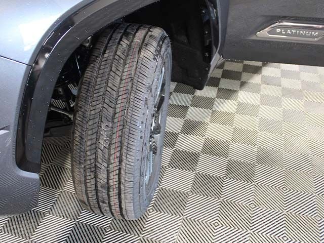 New 2026 Magnetic Gray Metallic Toyota  Platinum image 12