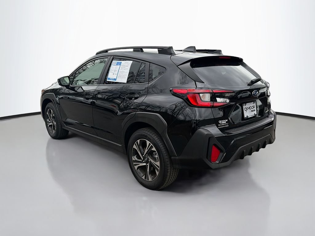 Used 2025 Crystal Black Silica Subaru Premium image 5