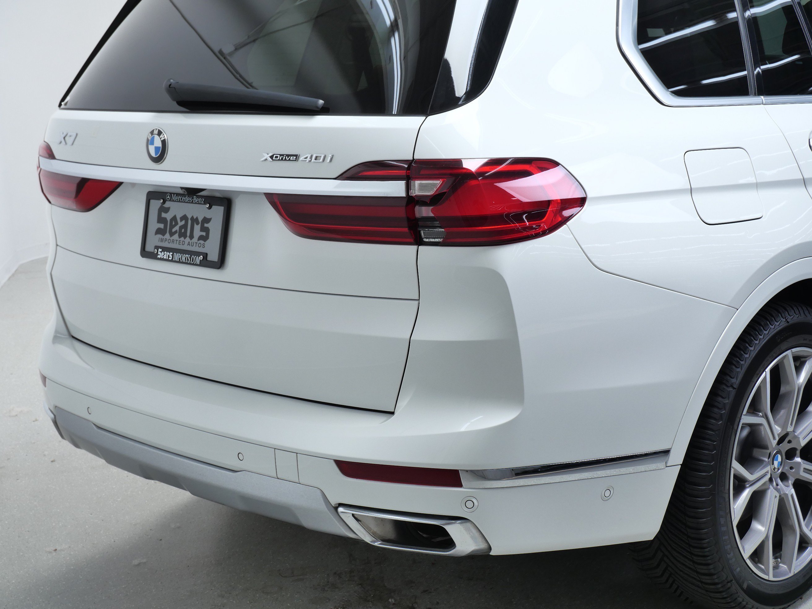 Used 2019 Alpine White BMW xDrive40i image 5