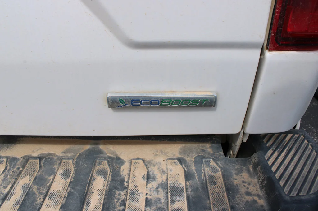 Used 2018 White Platinum Clearcoat Metallic Ford Lariat image 8