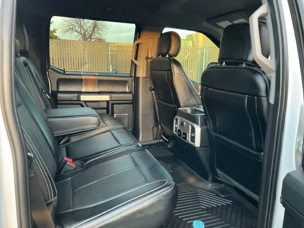 Used 2019 Silver Ford Lariat image 26