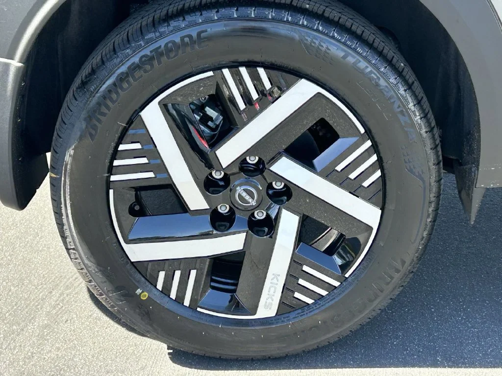 New 2027 Gun Metallic Nissan SV image 7