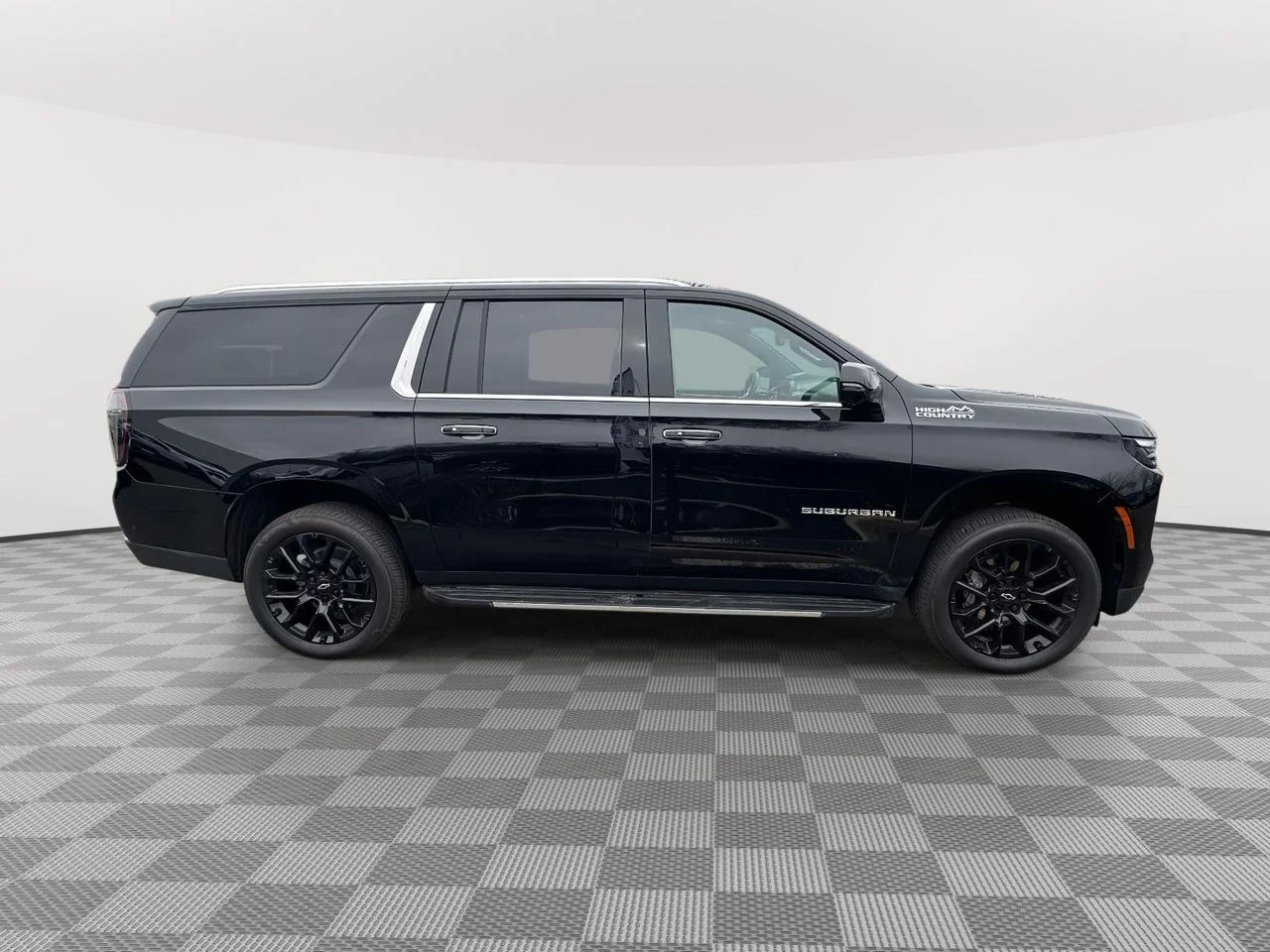 Used 2025 Black Chevrolet High Country image 5
