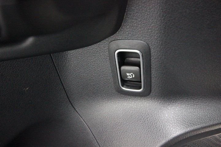 Used 2022 Black Mercedes-Benz GLA 250 image 14