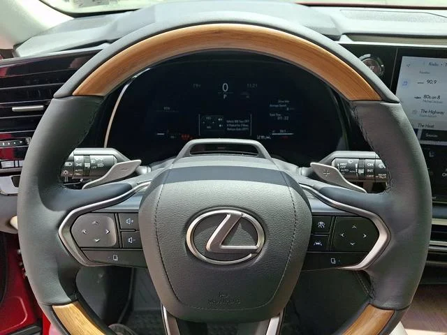 New 2026 Matador Red Mica Lexus PREMIUM PLUS image 18