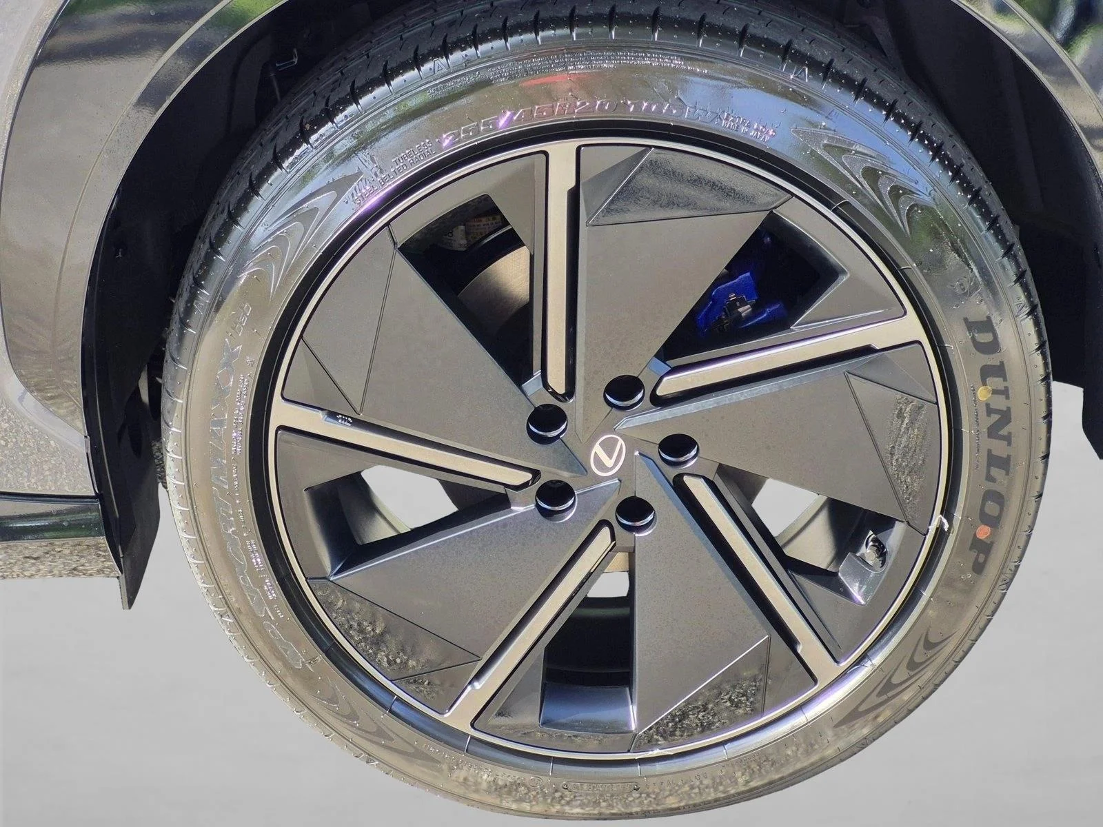 New 2026 Cloudburst Gray Lexus  550e F SPORT AWD image 14