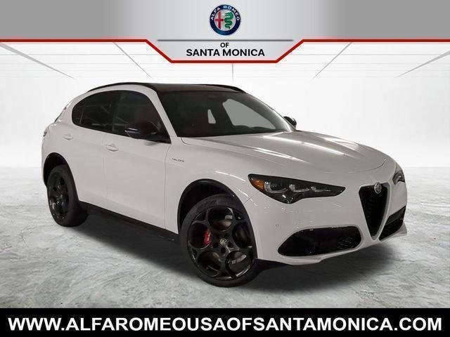 2025 Alfa Romeo Stelvio 
