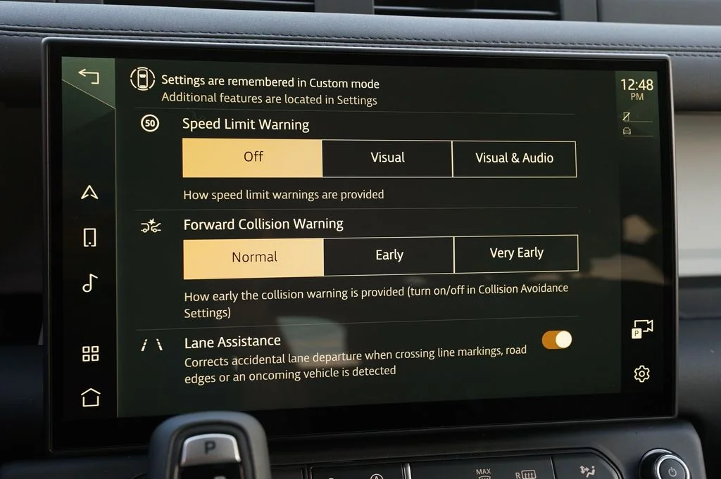 New 2026 Carpathian Grey Land Rover X-Dynamic SE image 19