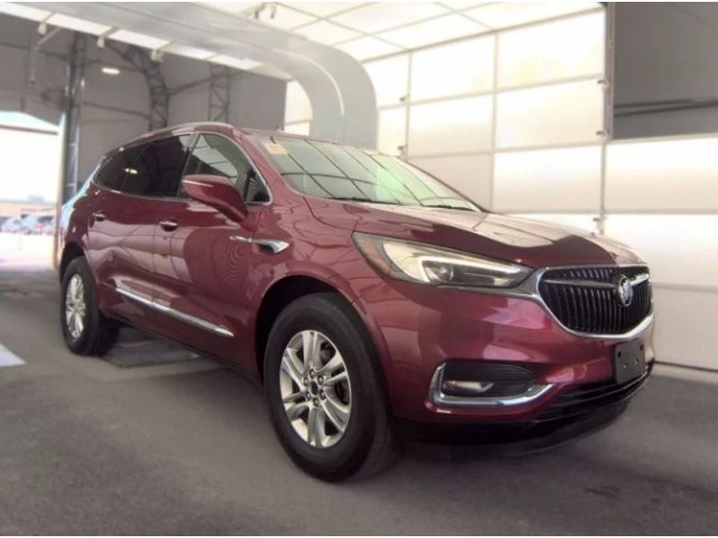Used 2018 Red Quartz Tintcoat Buick Essence image 4