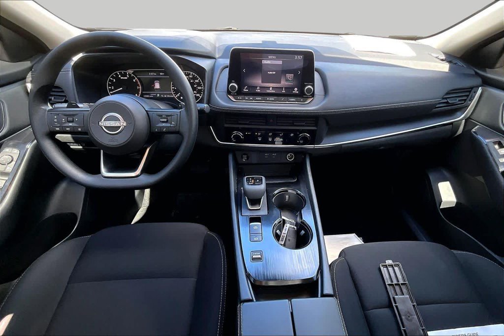 Used 2024 White Nissan S image 16